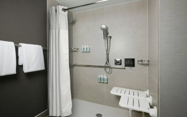 Courtyard Irvine Spectrum