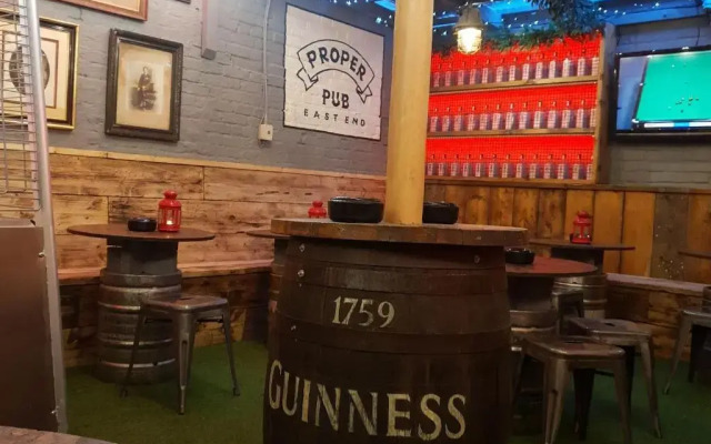 The Crown Pub & Guesthouse