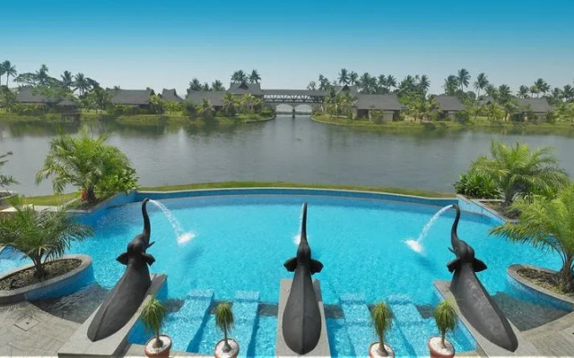 Radisson Plaza Resort & Spa