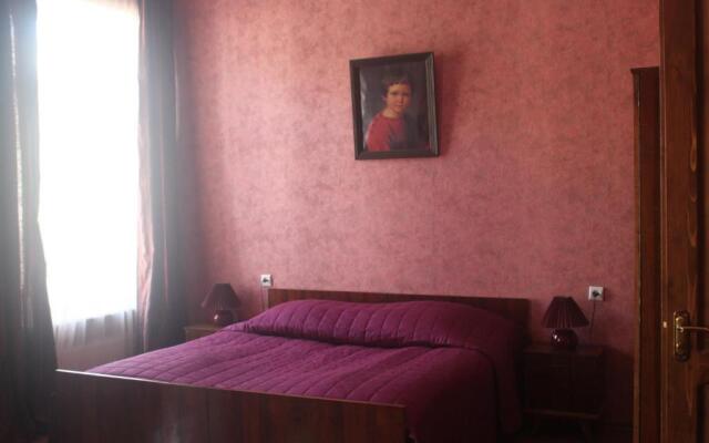 Guest House Tabidze.19