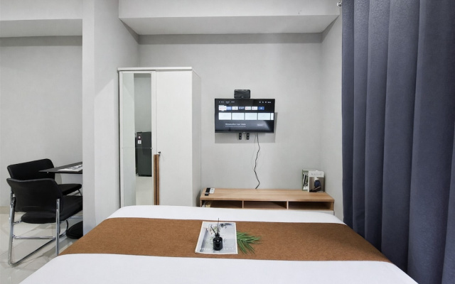 Stunning And Homey Studio Apartment The Ayoma