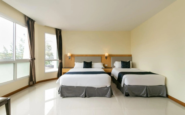 GoldenBeach Boutique Resort