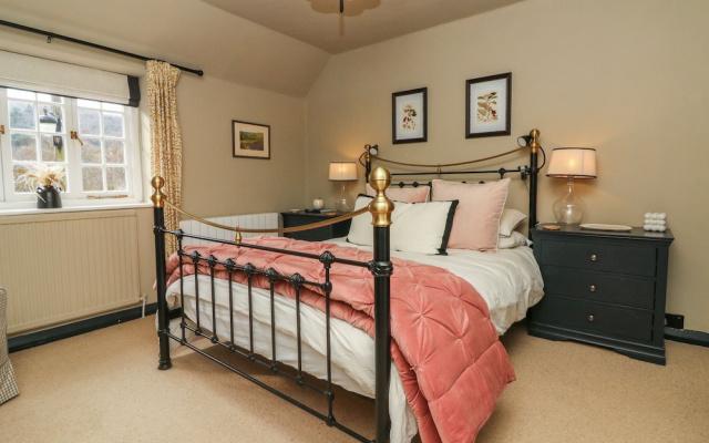 Stag Cottage