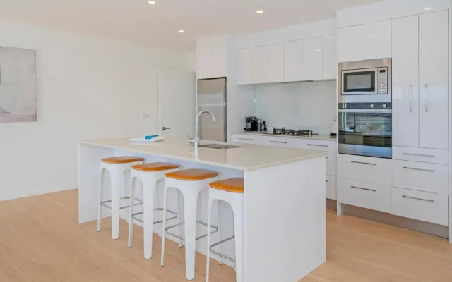 Coastal Pearl - Matarangi Holiday Home