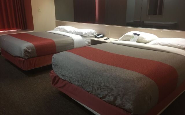 Motel 6 El Paso, TX - Southeast