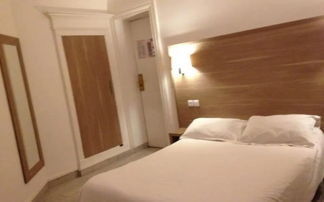 Hotel Montana Paris Lafayette