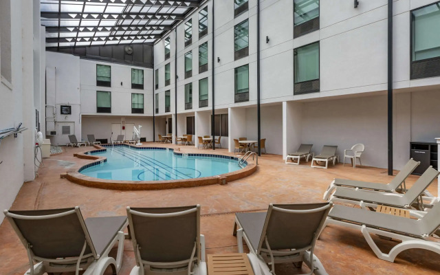 Comfort Inn & Suites Nashville Downtown – Stadium