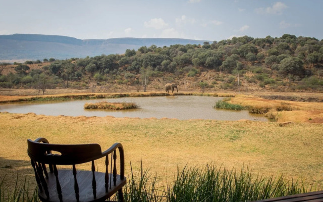 African Hills Safari Lodge & Spa