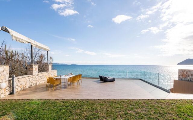 MaDiZé Beach House on the Sea