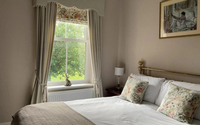 The Old Lodge Guest House