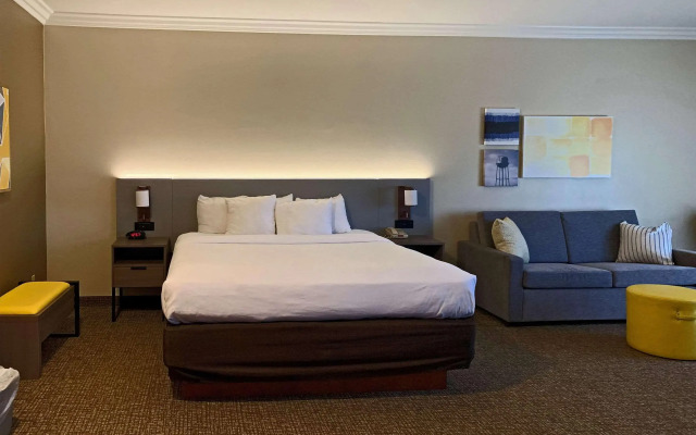 Comfort Suites Oceanside Camp Pendleton Area