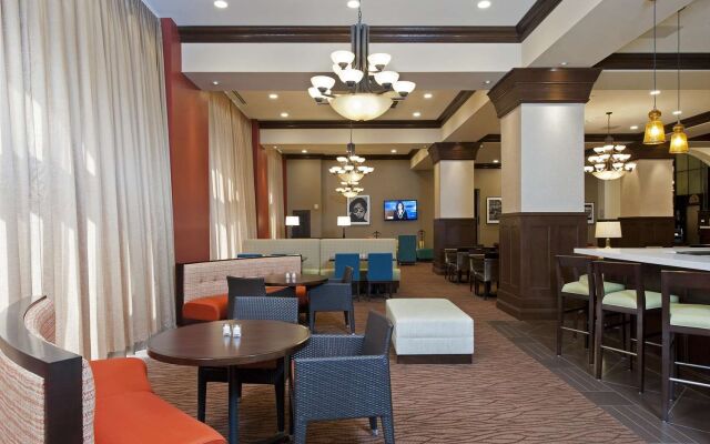 Hilton Garden Inn Milwaukee Downtown