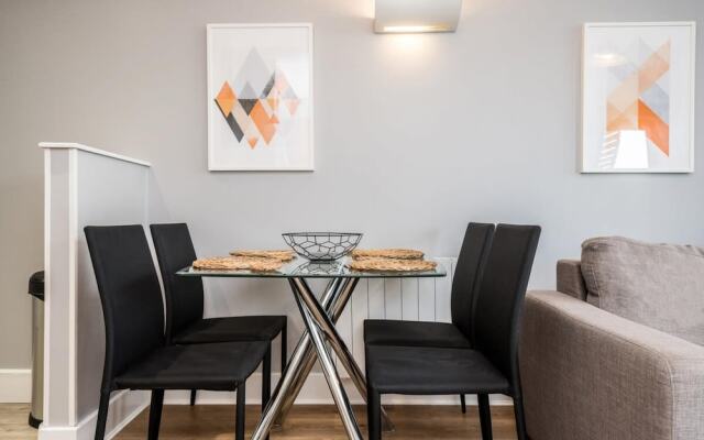 Host Apartments Standish Street Living