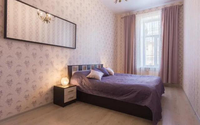Apartments on 79 Nevsky Prospekt