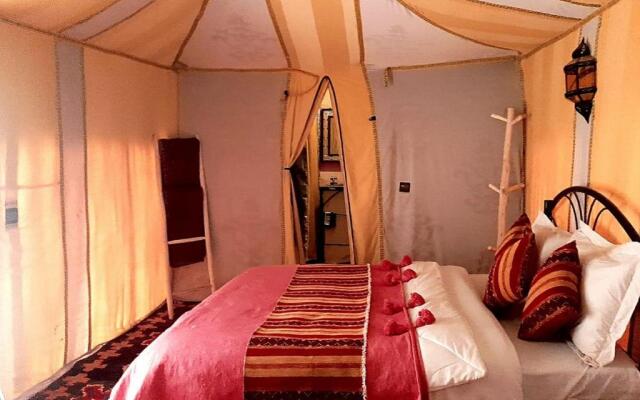 Merzouga Luxury Camp
