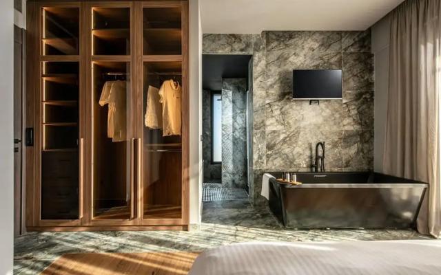 Aqua Villa 1