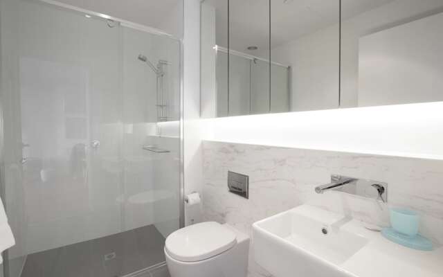 Boutique Stays - Sea Breeze, Port Melbourne