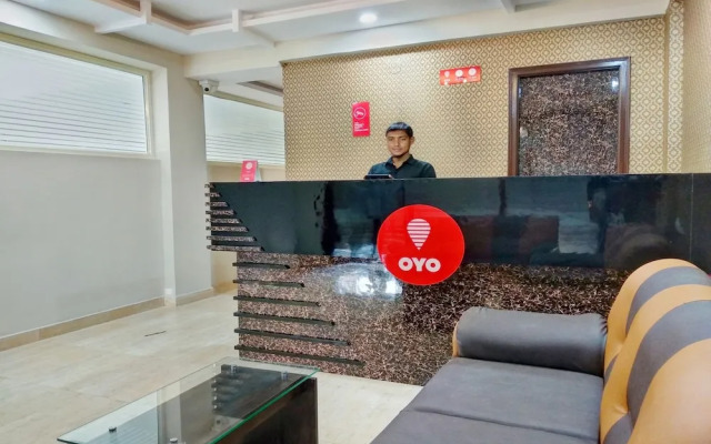 OYO 10521 GCK Suites
