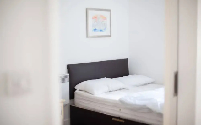 Henry Street - Apt 22