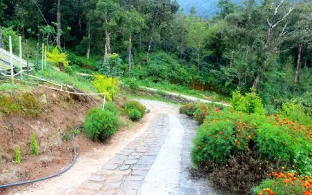 18 Degrees Homestay