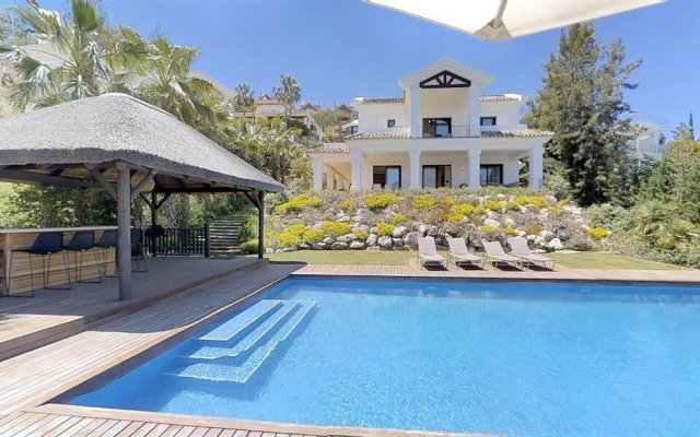 Luxury Villa With Heated Pool
