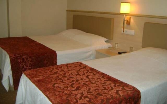 Kyme Otel