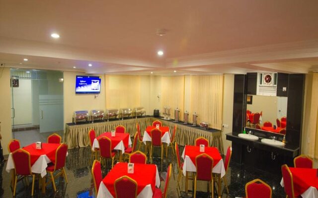 Grace Treasure Hotel