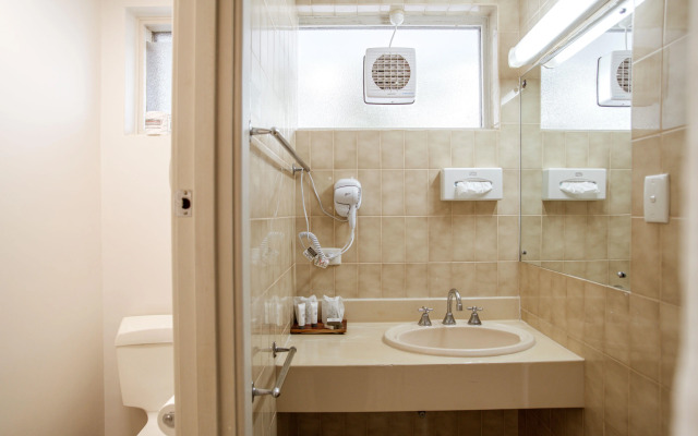 Hospitality Esperance, SureStay Collection by Best Western