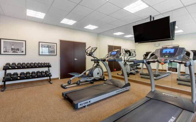 MainStay Suites St Louis Airport