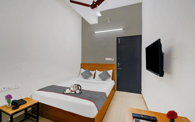 Oyo Townhouse 999 INN24 Airport