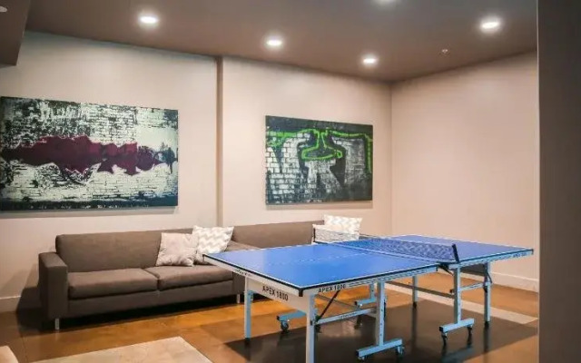 Met Lofts Downtown LA