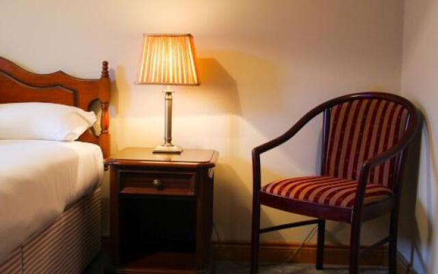 Bridge Hotel