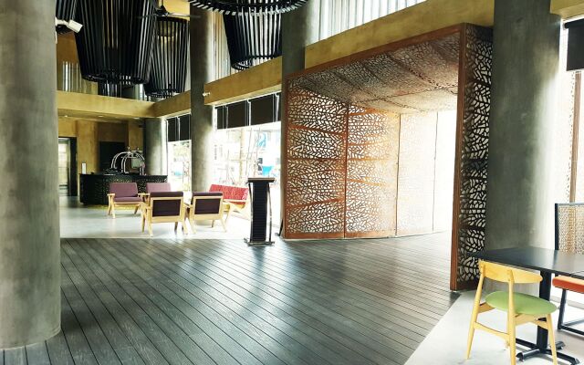 Hue Hotels and Resorts Boracay Managed by HII