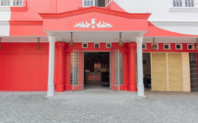 OYO 1111 Pasar Baru Inn