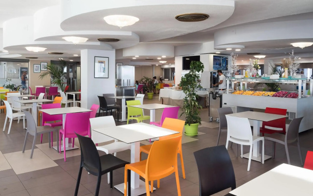 Saracen Sands Hotel & Congress Centre