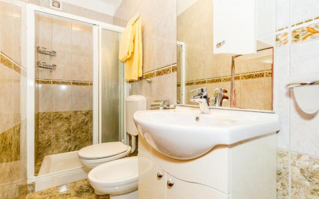 Apartments Ivan - 15 m from beach