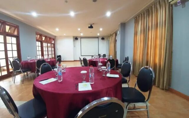 Wisma Makara Suite