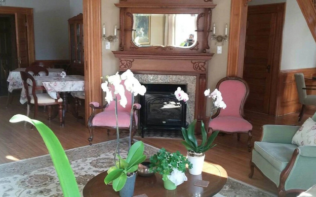 Terra Bella by the Shore