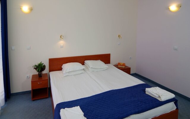Scape Royal Beach Chernomorets