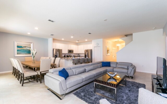 Solterra - 6108 Broad Oak Drive