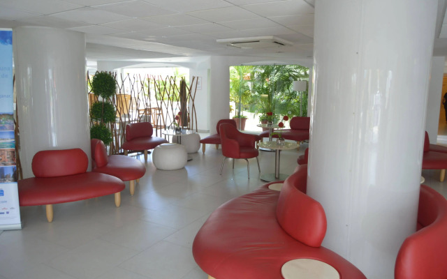 Adhara Express Hotel
