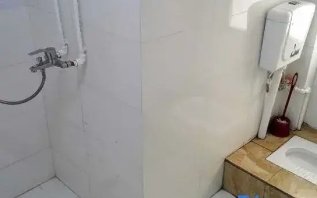 Yanwujia Youth Hostel