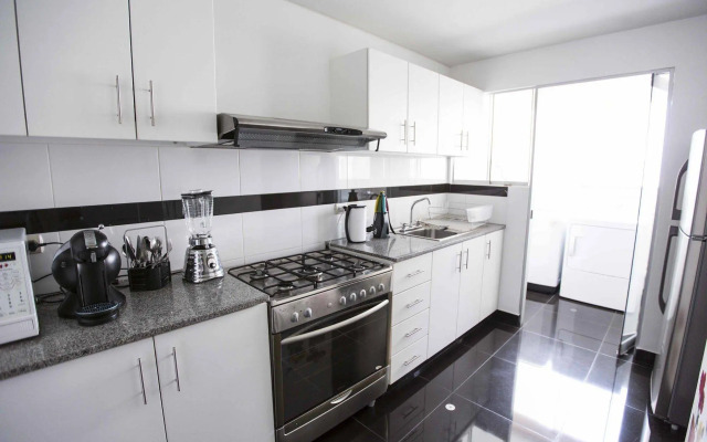 Miraflores Luxury Apartments Alcanfores