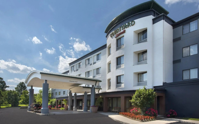 Courtyard by Marriott Lebanon