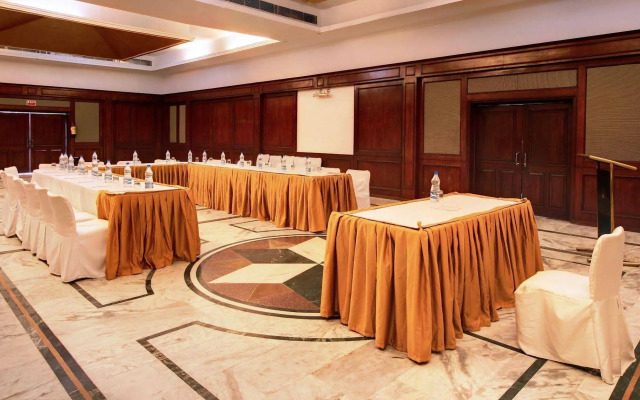 Country Inn & Suites By Carlson Katra at Vaishno Devi