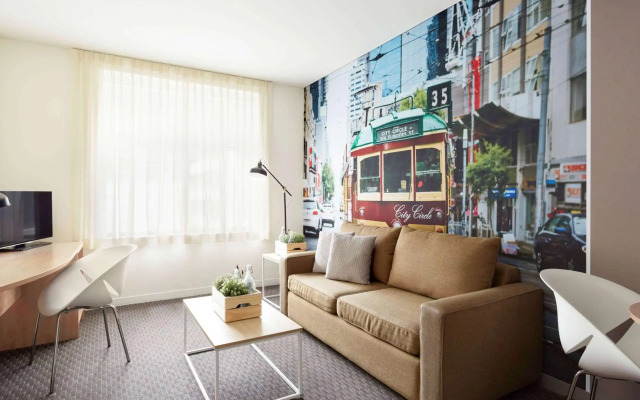 ibis Melbourne Hotel and Apartments