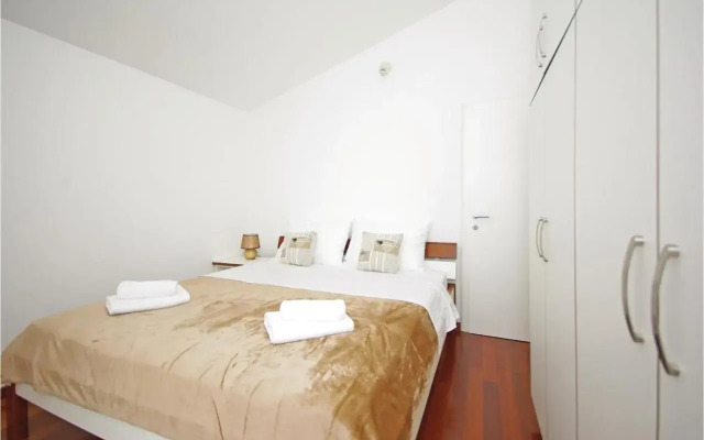 Three-Bedroom Holiday Home in Zagvozd