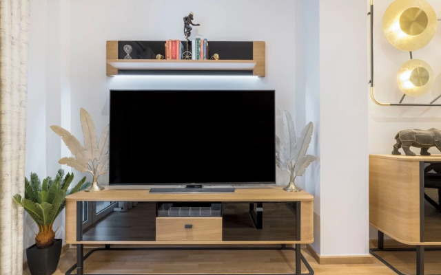 Alexandra's Unique Apartment