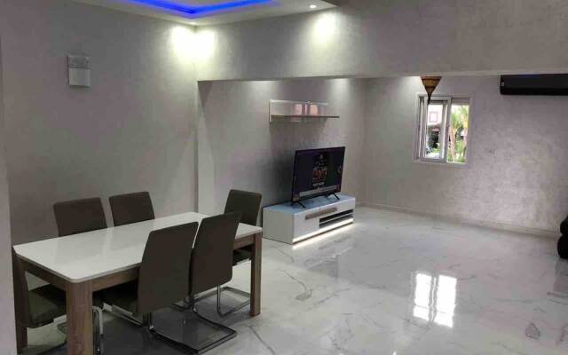 Yallahriyad Triplex For 6 Persons Max