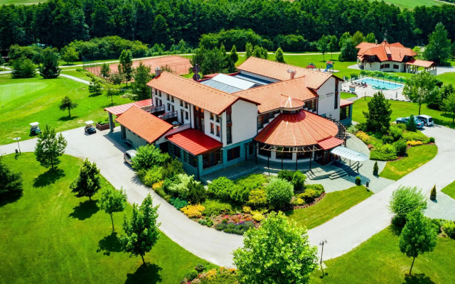 Forest Hills Hotel & Golf
